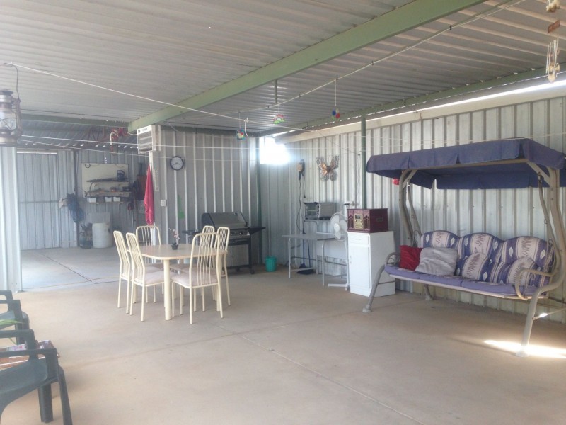 112 Johnson St, Bruce Rock WA 6418