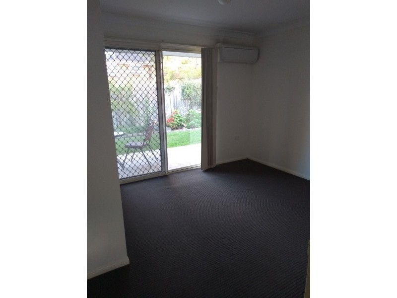 Moores Pocket QLD 4305