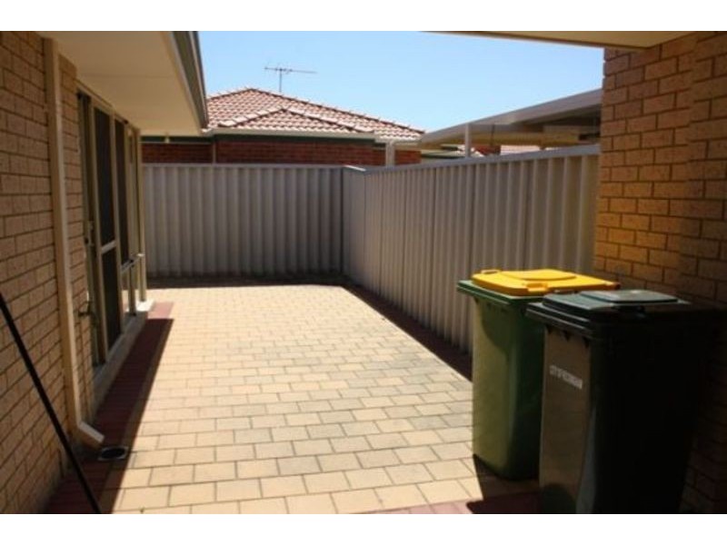 11 Durance Drive, Port Kennedy WA 6172