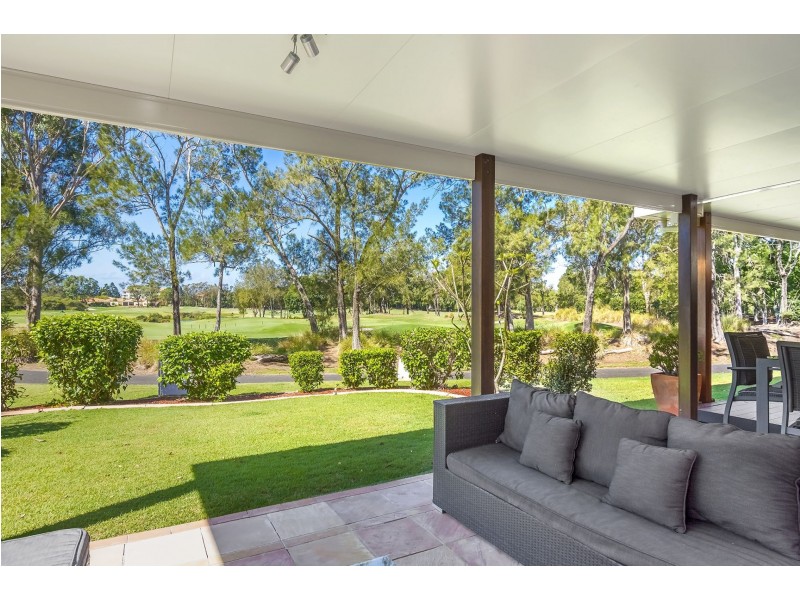 8107 Magnolia Gardens Court, Hope Island QLD 4212