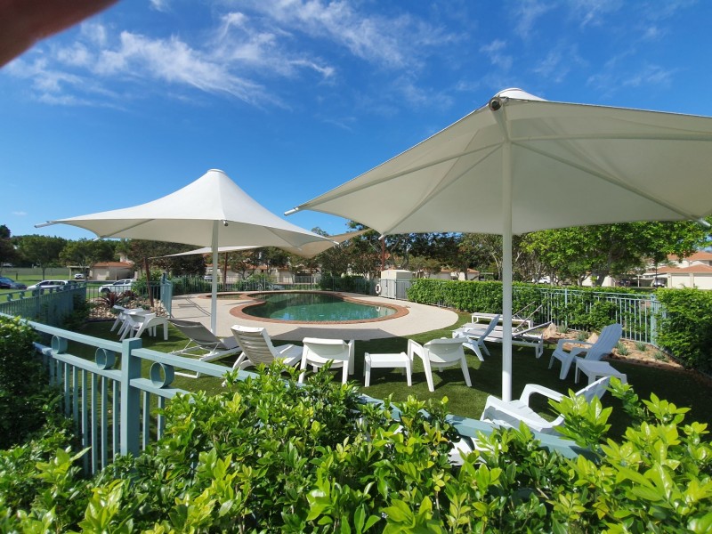 8107 Magnolia Gardens Court, Hope Island QLD 4212