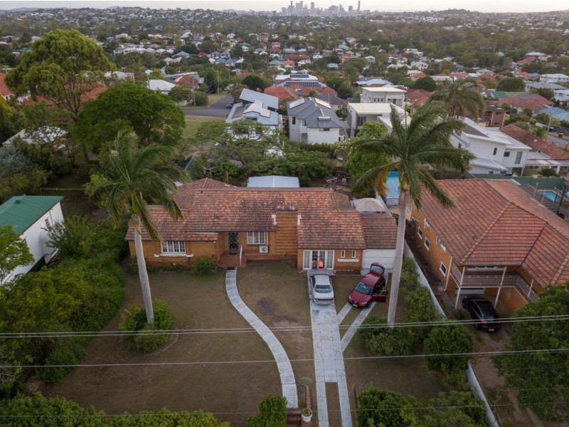 192 RODE RD, Wavell Heights QLD 4012