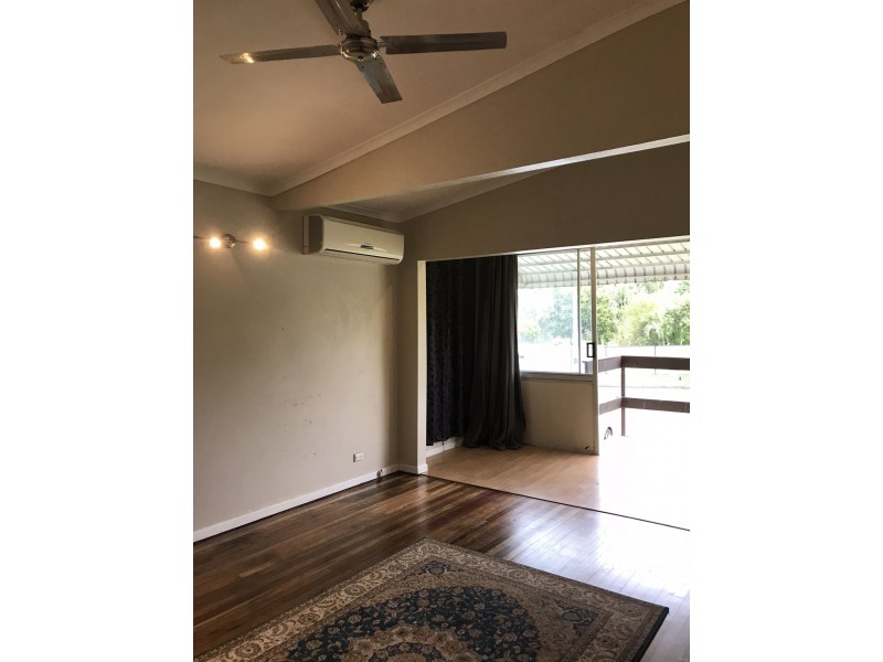 41 North Rd, Woodridge QLD 4114