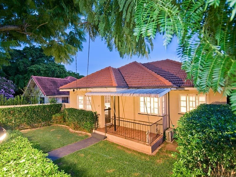 63 Taabinga Street, Wavell Heights QLD 4012