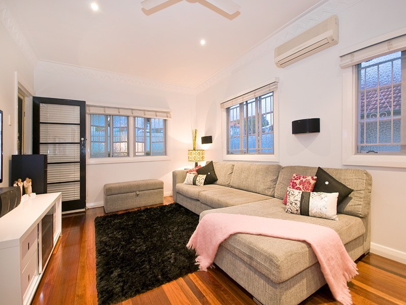 63 Taabinga Street, Wavell Heights QLD 4012