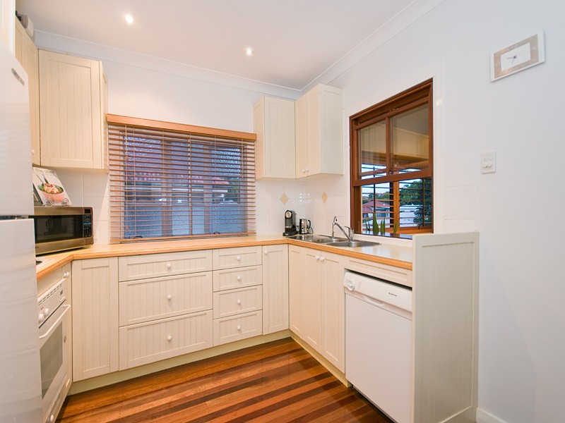 63 Taabinga Street, Wavell Heights QLD 4012