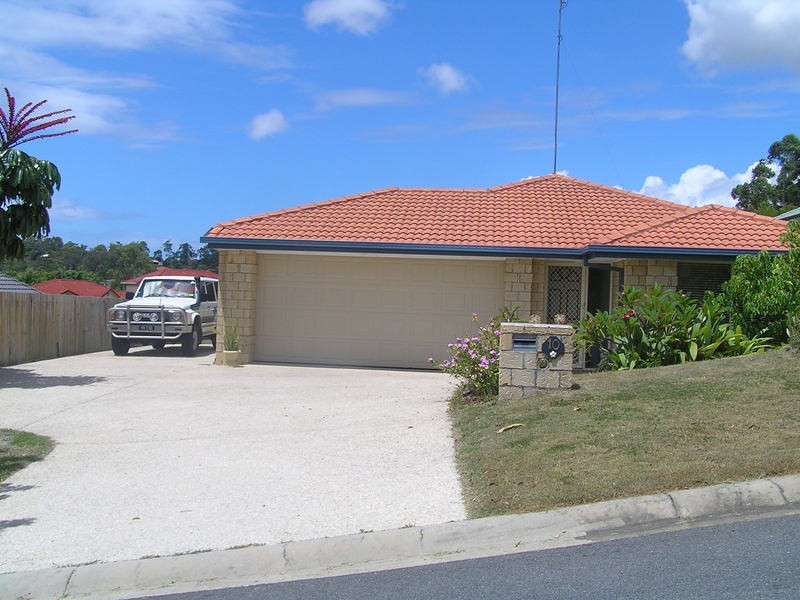 10  Buddy Holly close, Parkwood QLD 4214