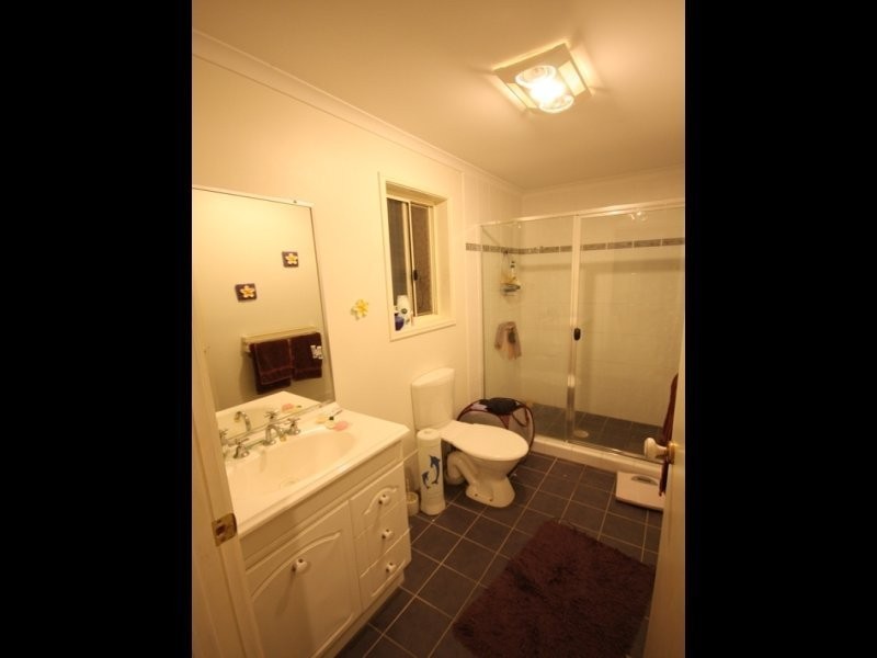 10  Buddy Holly close, Parkwood QLD 4214