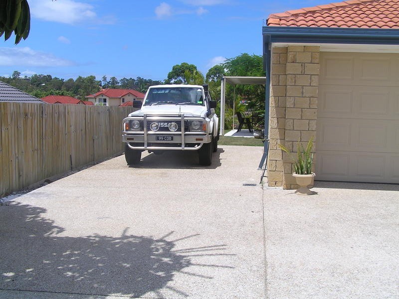 10  Buddy Holly close, Parkwood QLD 4214