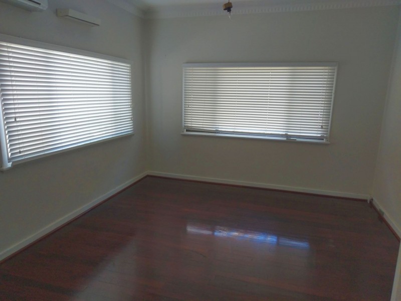 8 Drake Street, Bayswater WA 6053