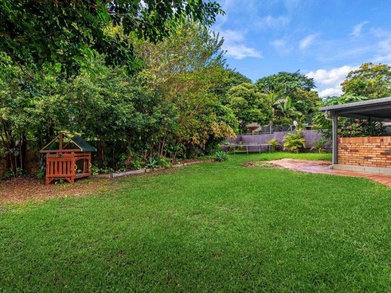 3 Kaldo Grove, Ferny Hills QLD 4055