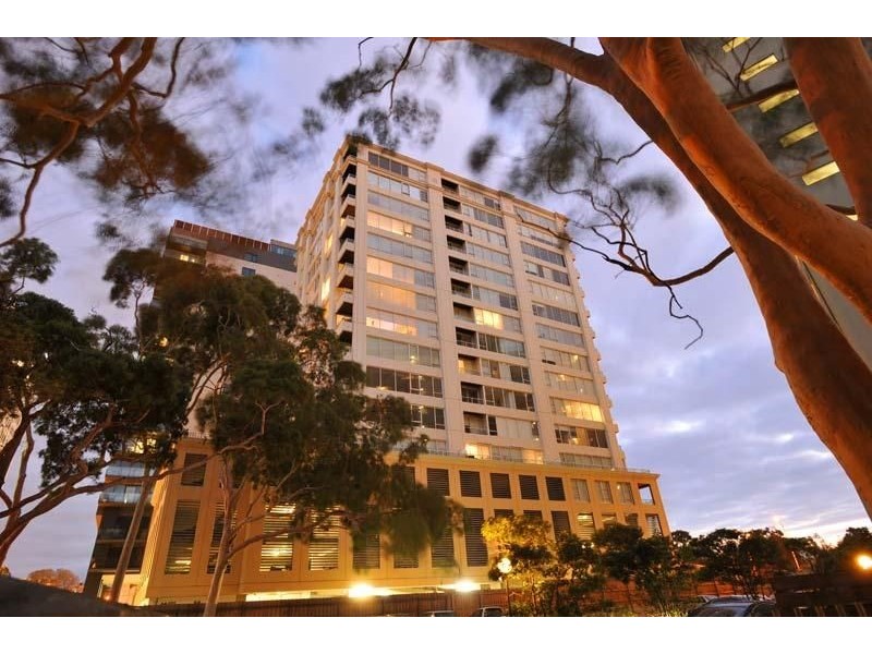 1502/82 Queens Road, Melbourne VIC 3004