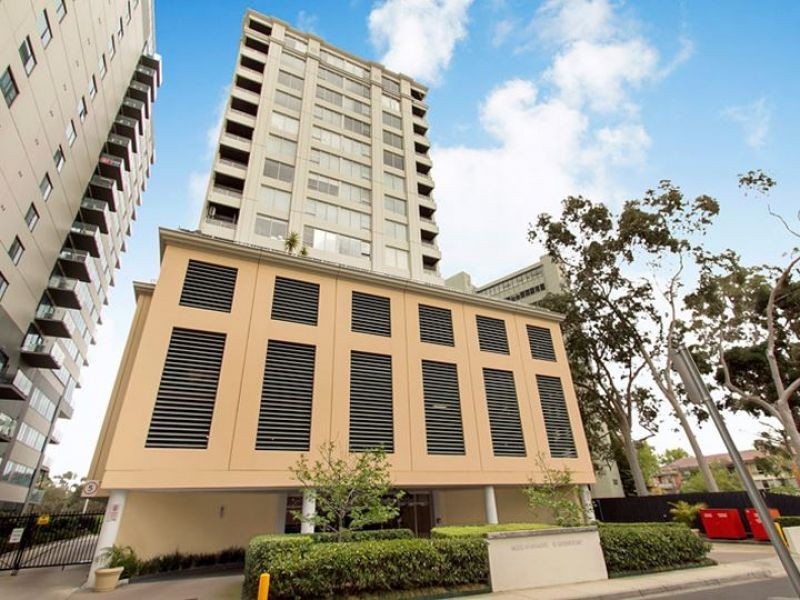 1502/82 Queens Road, Melbourne VIC 3004