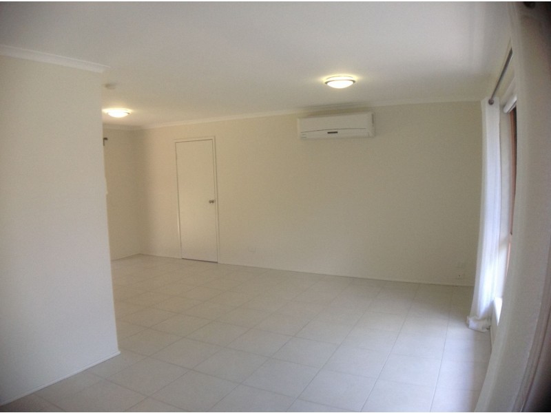 4 Cinema St, Oxenford QLD 4210