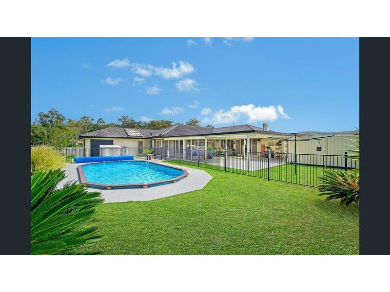 4 Forest Way, Lake Cathie NSW 2445