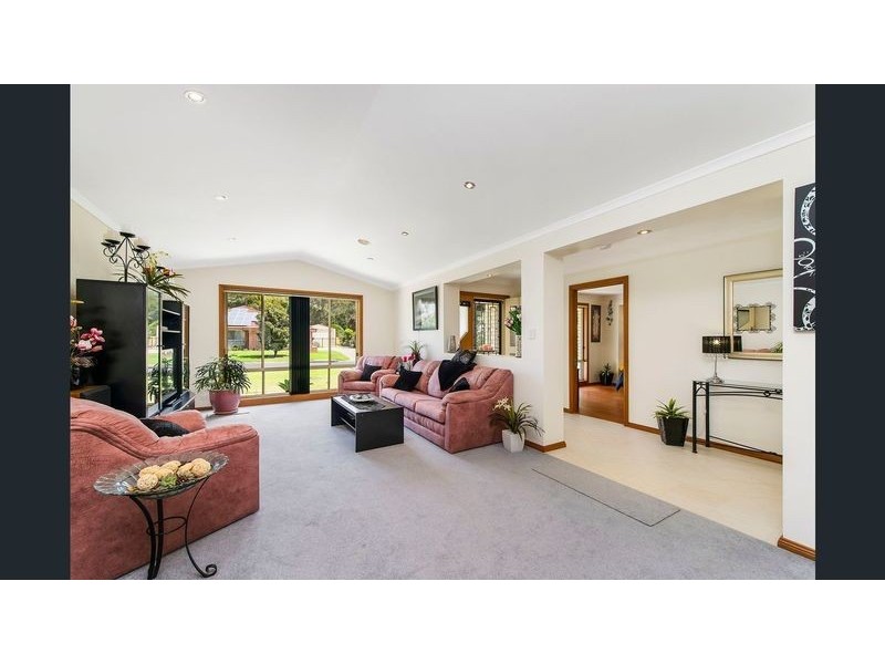 4 Forest Way, Lake Cathie NSW 2445