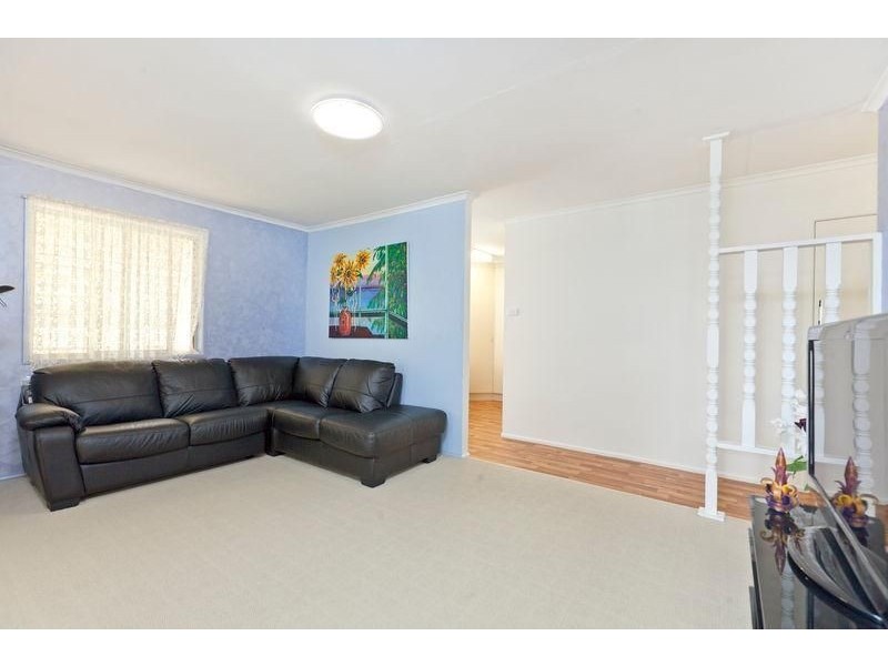 27 Hardwick St, Wynnum West QLD 4178