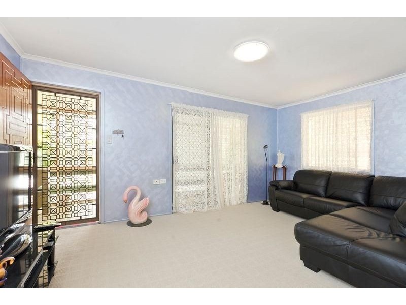 27 Hardwick St, Wynnum West QLD 4178