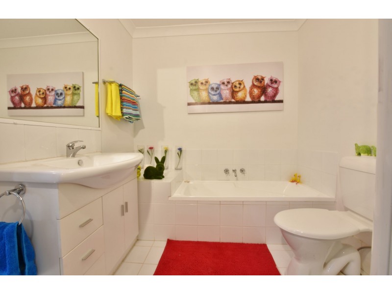 2064/6 Crestridge Crescent, Oxenford QLD 4210