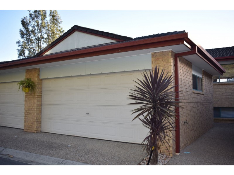 2064/6 Crestridge Crescent, Oxenford QLD 4210