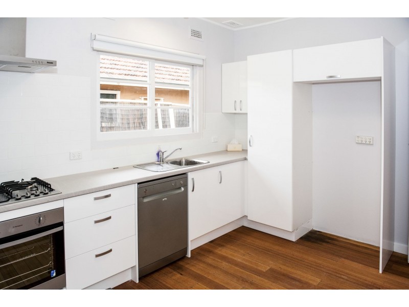 16 Yarrabin Street, Brunswick West VIC 3055