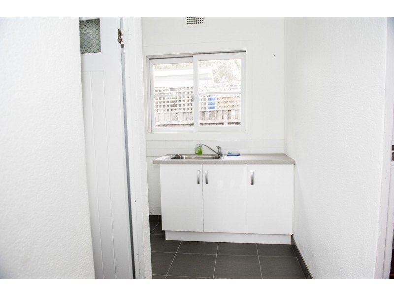 16 Yarrabin Street, Brunswick West VIC 3055