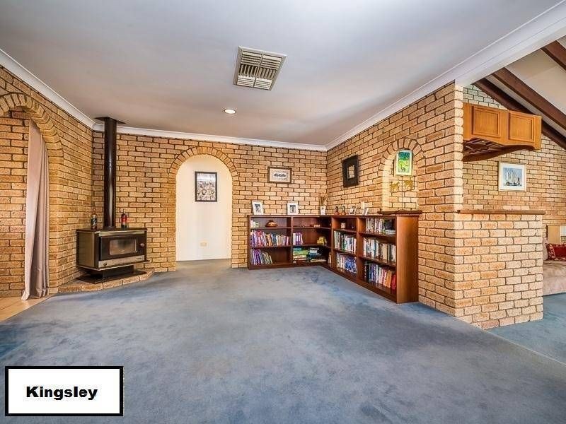 16 Leyton court, Kingsley WA 6026