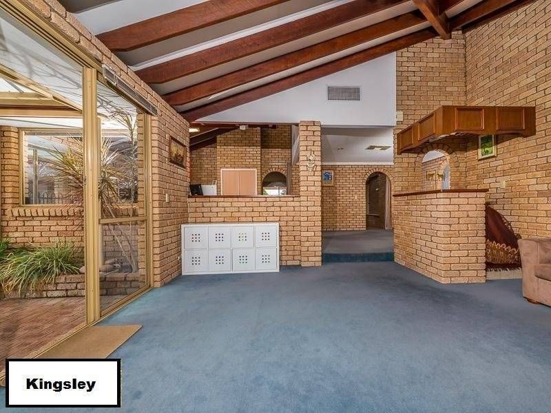 16 Leyton court, Kingsley WA 6026