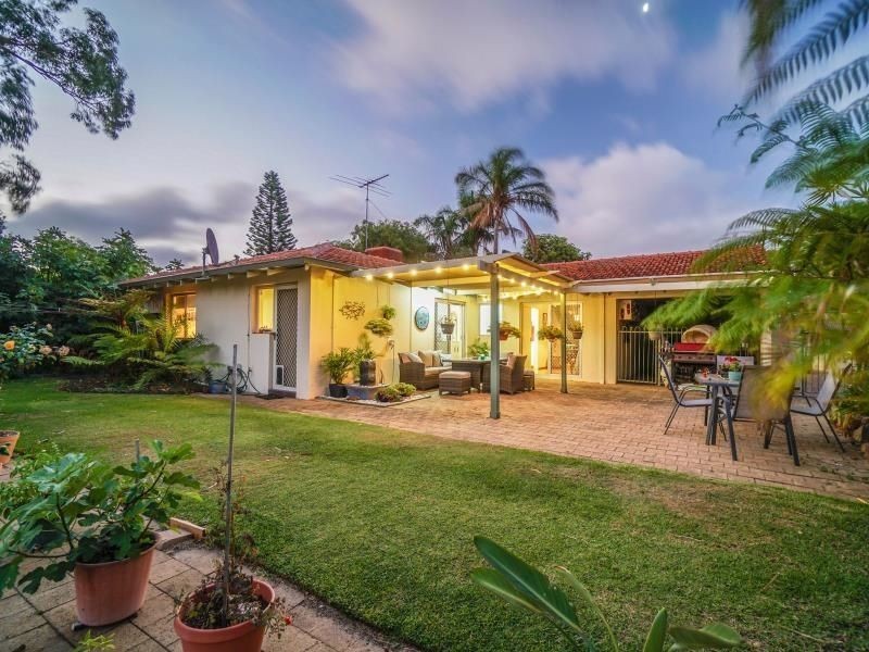 17 Freeman Way, Marmion WA 6020