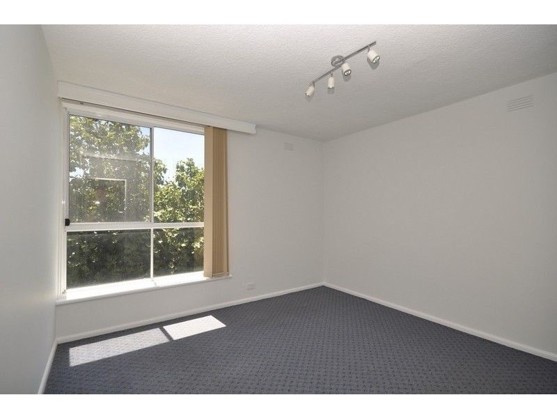 8/69 Kingsville Street, Kingsville VIC 3012