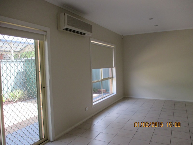 8 Heard Avenue, Mawson Lakes SA 5095