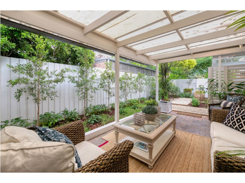 1 Franz Road, Clayfield QLD 4011