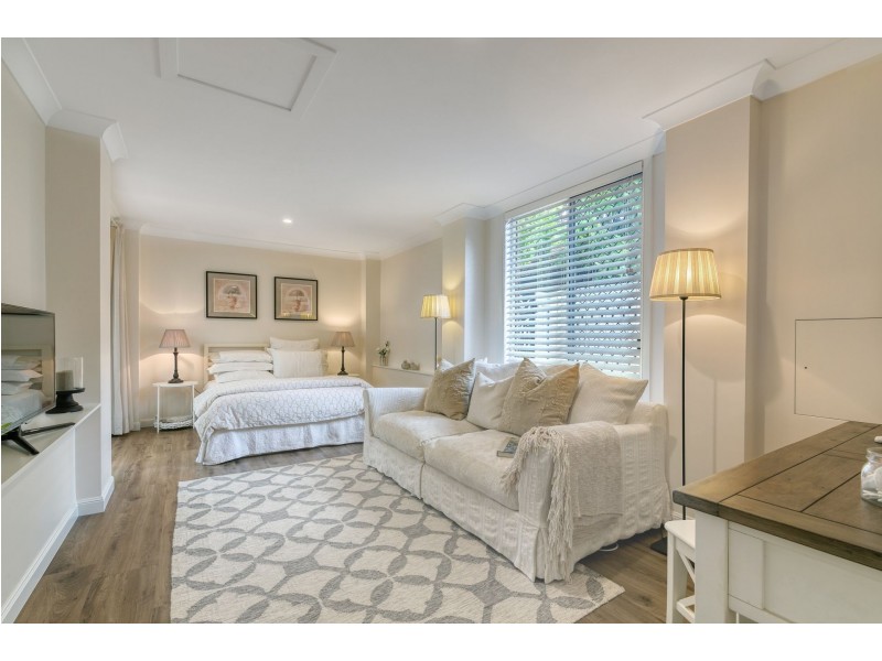 1 Franz Road, Clayfield QLD 4011