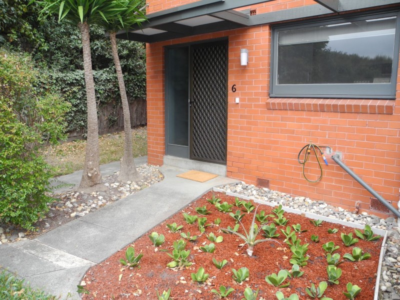 6/2 Fenwick St., Kew VIC 3101