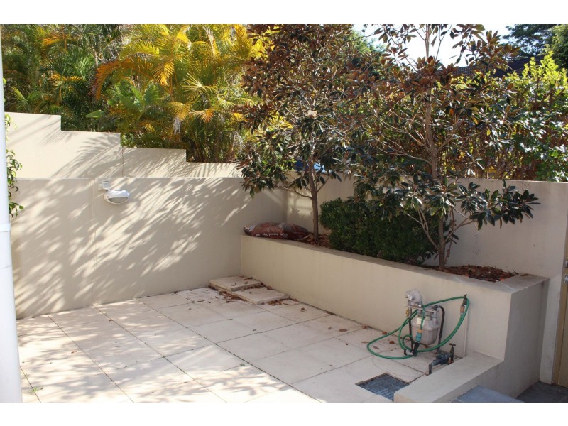 1/2 Armstrong St, Willoughby NSW 2068