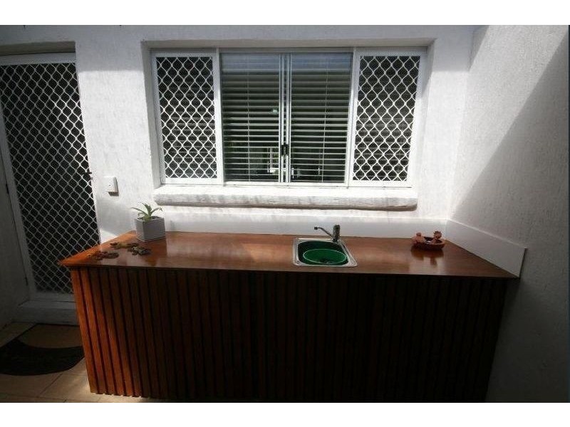 2/11 Woorookool Place, Noosaville QLD 4566