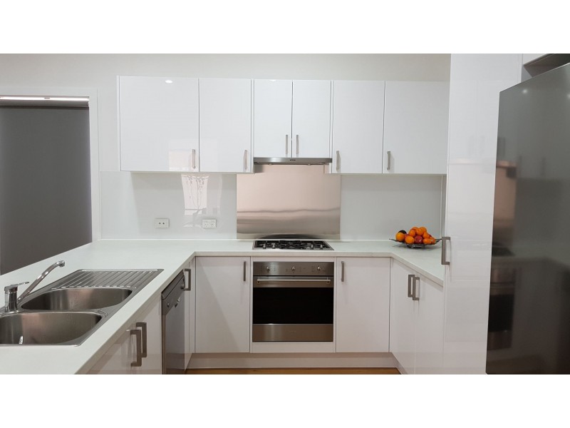 20 Macedon Close, Caroline Springs VIC 3023