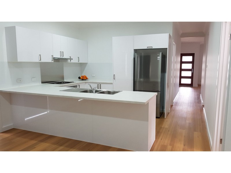 20 Macedon Close, Caroline Springs VIC 3023