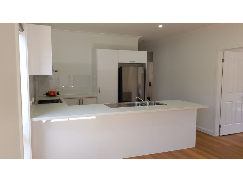 20 Macedon Close, Caroline Springs VIC 3023