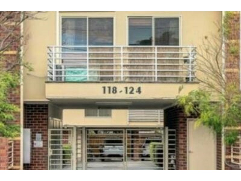 4/118 Melville road, Brunswick West VIC 3055
