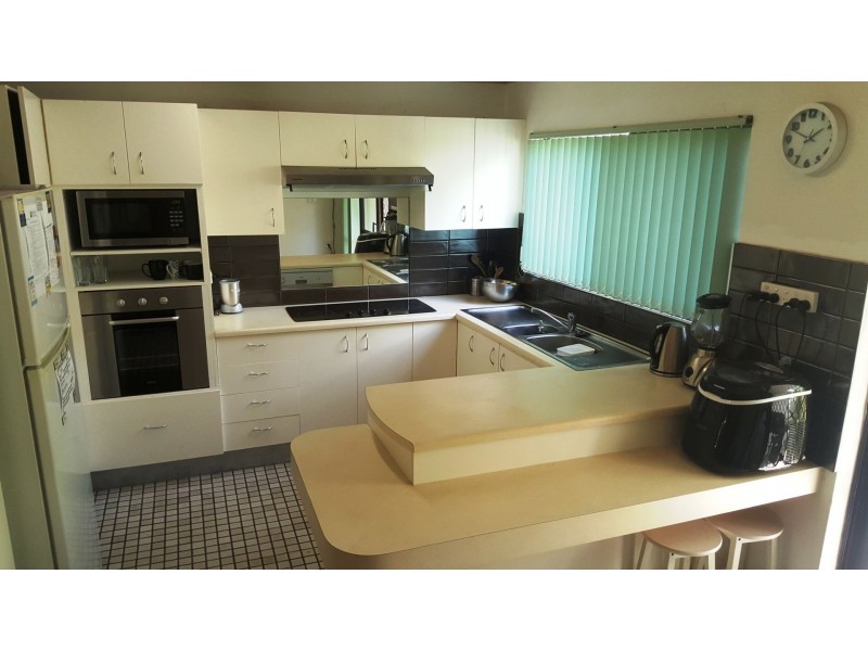 3/16 Deauville cl, Yorkeys Knob QLD 4878