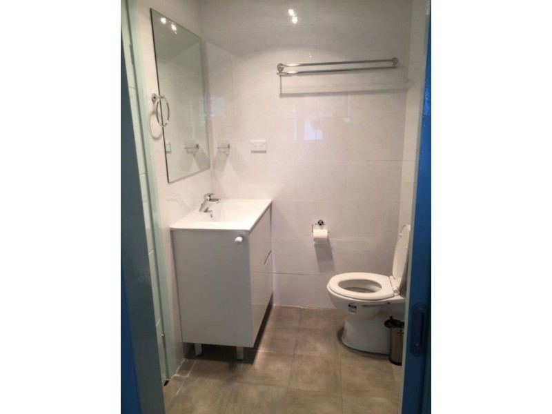 45 Blacktown Rd, Blacktown NSW 2148