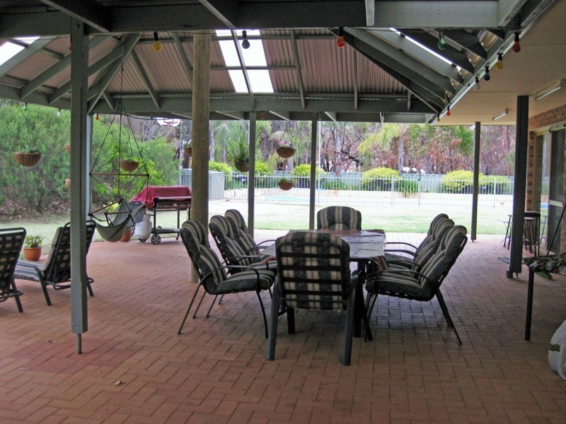 21 Australind Road, Australind WA 6233