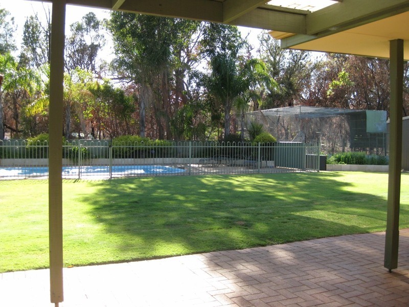 21 Australind Road, Australind WA 6233