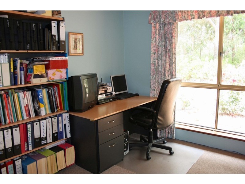 21 Australind Road, Australind WA 6233