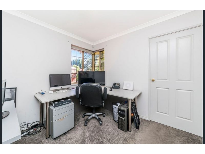 1/12 Gwenyfred Road, Kensington WA 6151