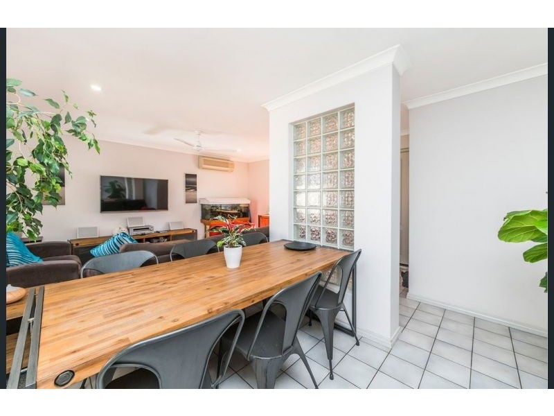 1/12 Gwenyfred Road, Kensington WA 6151