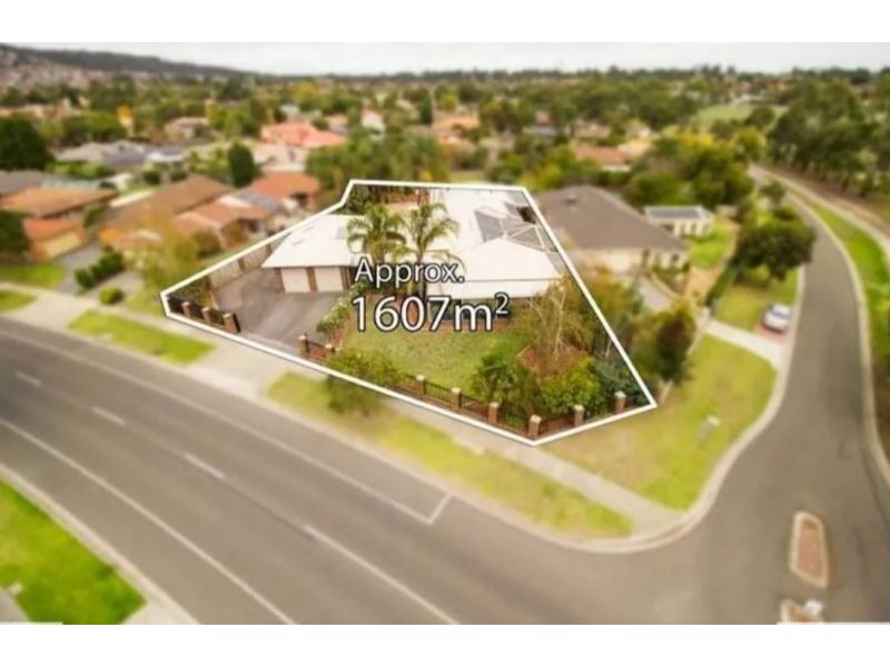 1 Magdalena Place, Rowville VIC 3178