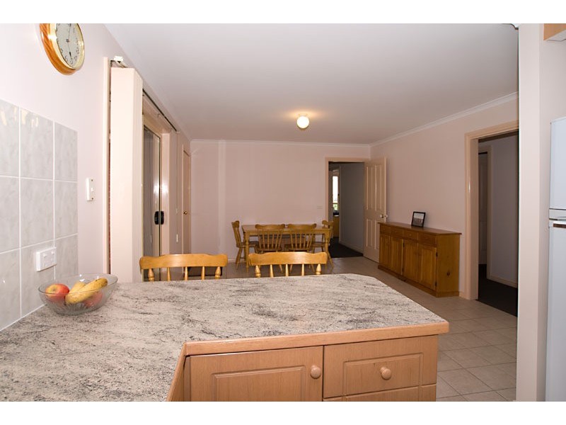 2 Loxton Terrace, Epping VIC 3076