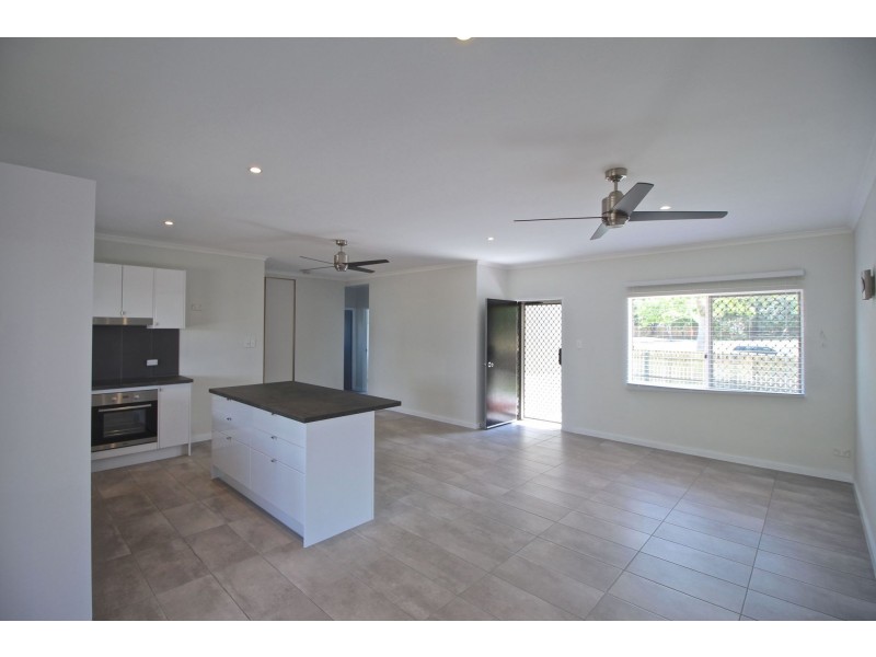22 Mercurio St, White Rock QLD 4868
